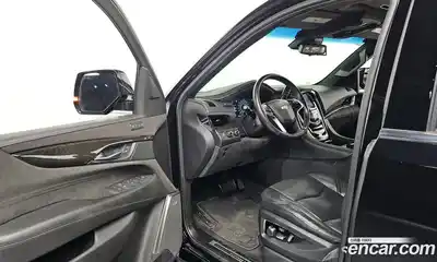 Cadillac Escalade 2018 6.2 гидро в Москве № 337085, миниатюра 10