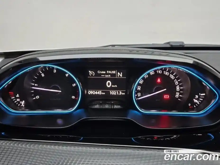 Peugeot 2008 2015 1.6 гидро в Москве № 338999, фото 14