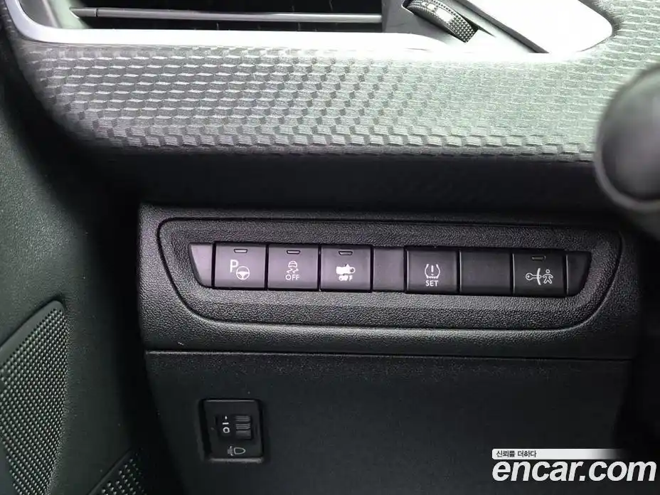 Peugeot 2008 2015 1.6 гидро в Москве № 338999, фото 19