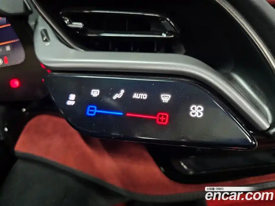 Ferrari SF90 2023 4.0 гидро в Москве № 340569, фото 8