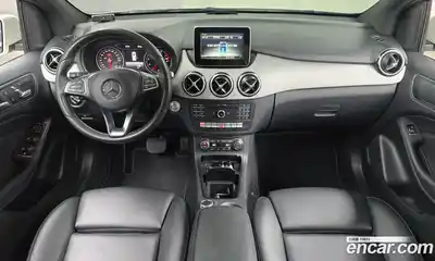 Mercedes-Benz B-Class 2018 2.0 гидро в Москве № 371980, миниатюра 7