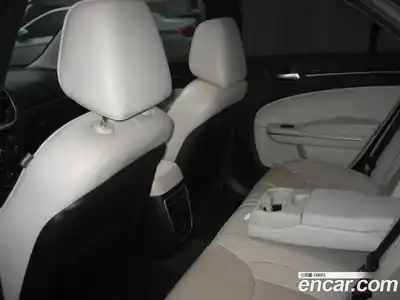 Chrysler 300C 2016 3.6 гидро в Москве № 379114, миниатюра 10