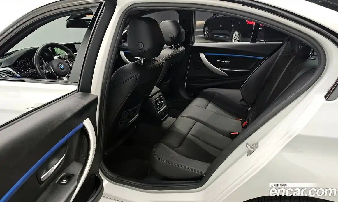 BMW 3-Series 2018 2.0 гидро в Москве № 386075, фото 12