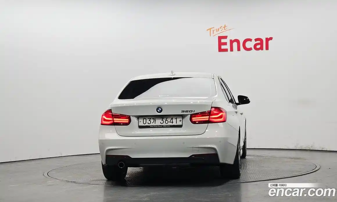 BMW 3-Series 2018 2.0 гидро в Москве № 386075, фото 4