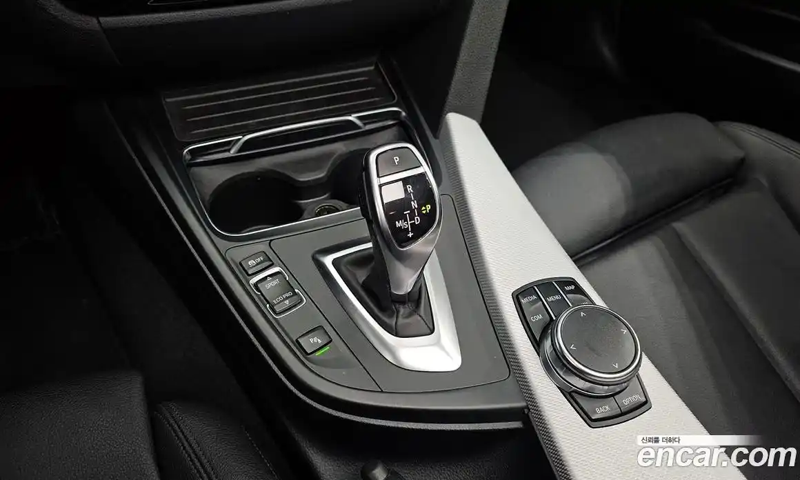 BMW 3-Series 2018 2.0 гидро в Москве № 386075, фото 9