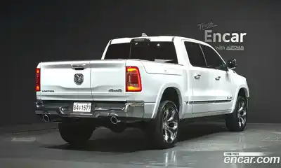 Dodge Ram Pick Up 2021 5.7 гидро в Москве № 402609, миниатюра 2