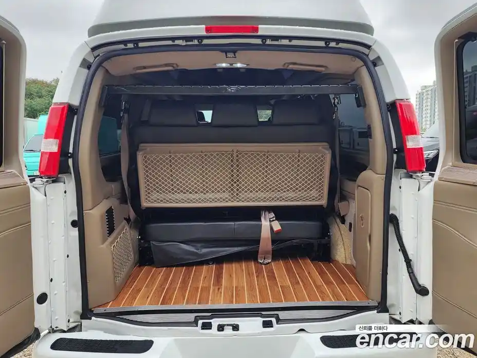 GMC Savana 2020 6.0 гидро в Москве № 406359, фото 14