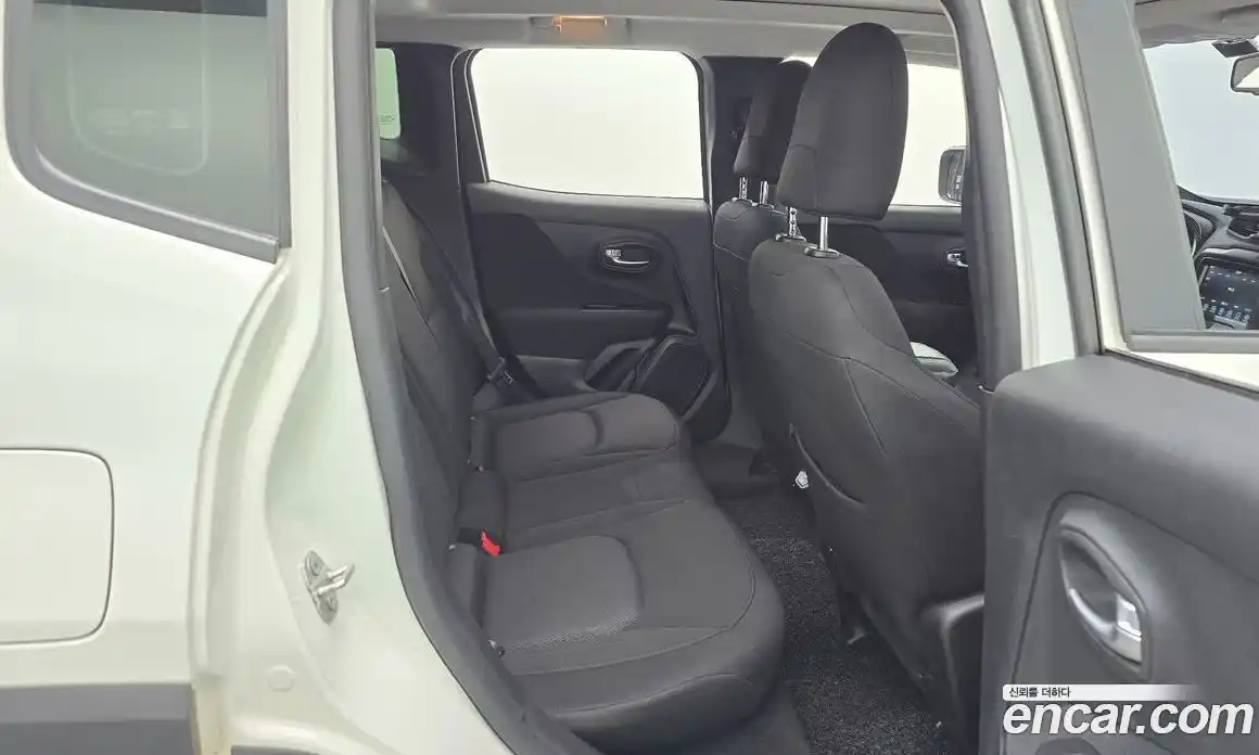 Jeep Renegade 2021 2.4 гидро в Москве № 521954, фото 12