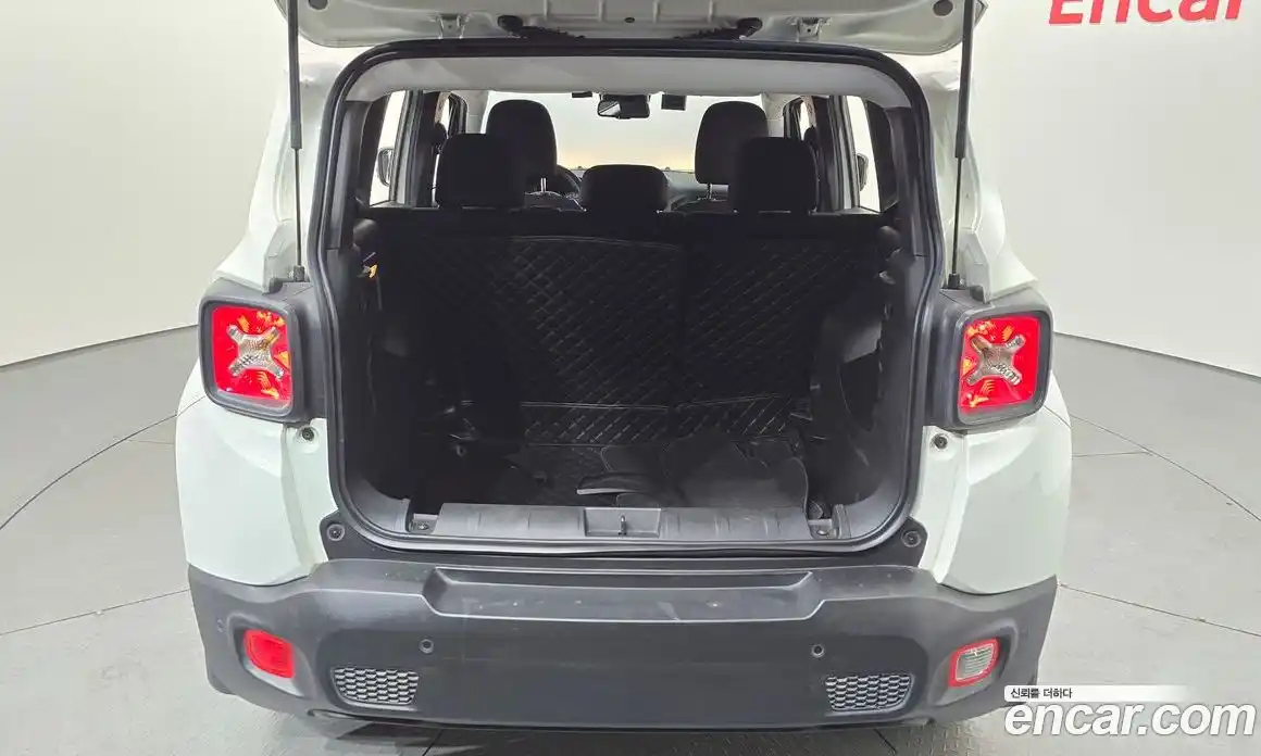 Jeep Renegade 2021 2.4 гидро в Москве № 521954, фото 20