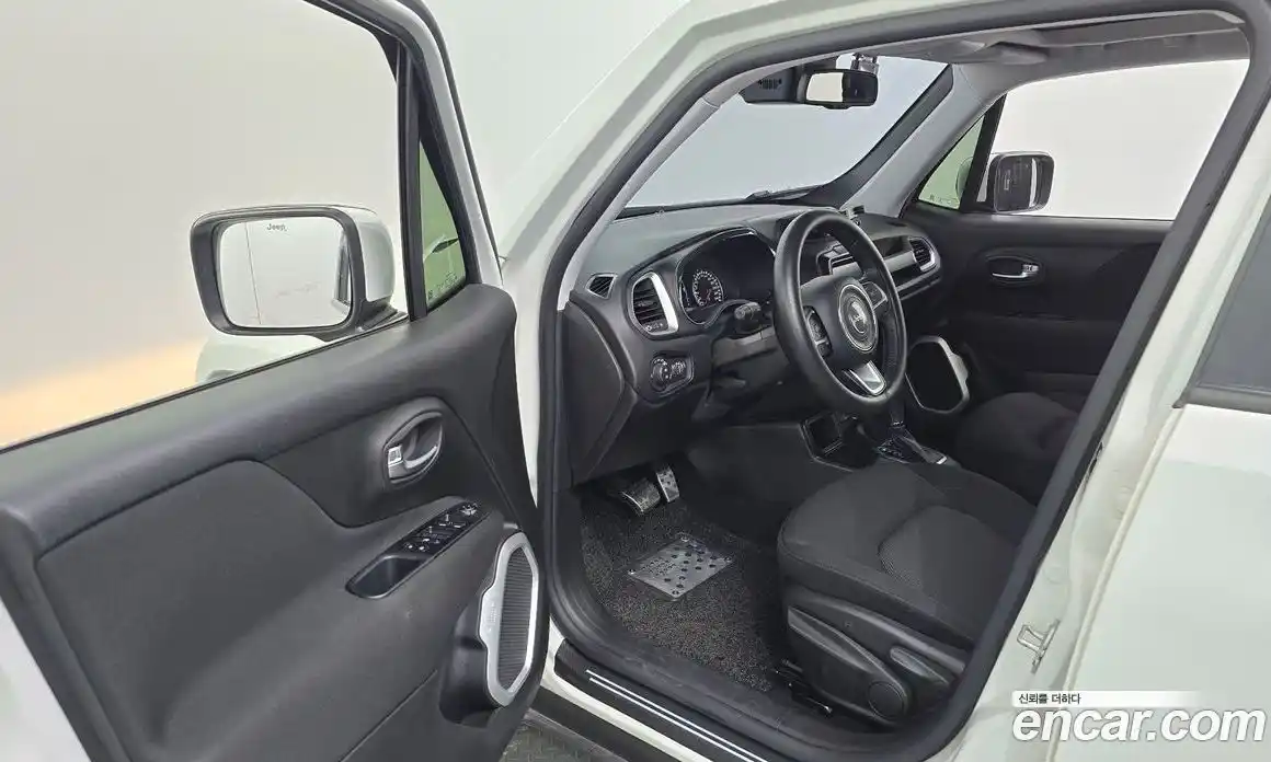 Jeep Renegade 2021 2.4 гидро в Москве № 521954, фото 10