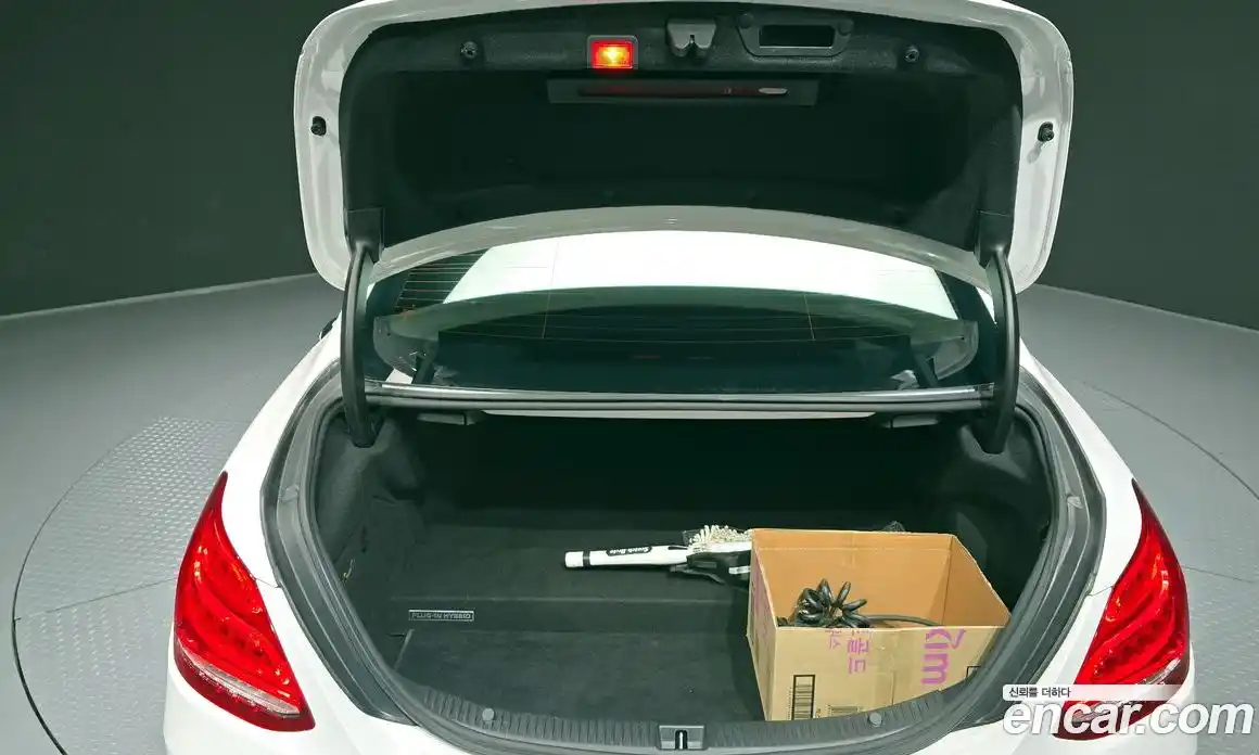 Mercedes-Benz C-Class 2018 2.0 гидро в Москве № 542778, фото 20