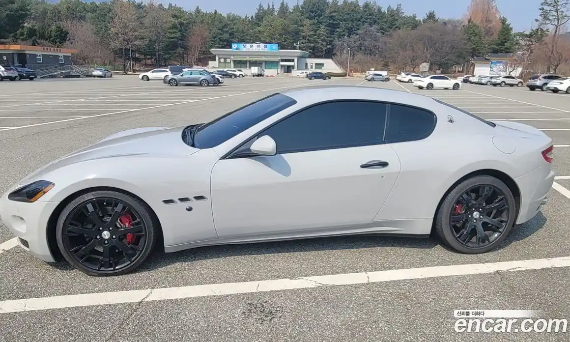 Maserati GranTurismo 2010 4.7 гидро в Москве № 585249, фото 7