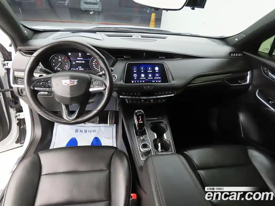 Cadillac XT4 2023 2.0 гидро в Москве № 585705, фото 7