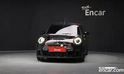 Mini Cooper Convertible 2024 2.0 гидро в Москве № 595051, миниатюра 3