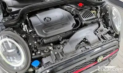 Mini Cooper Convertible 2024 2.0 гидро в Москве № 595051, миниатюра 6