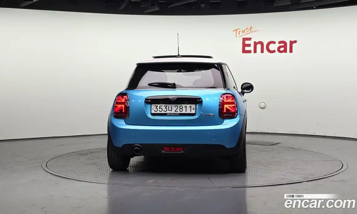 Mini Cooper 2019 1.5 гидро в Москве № 595183, фото 4
