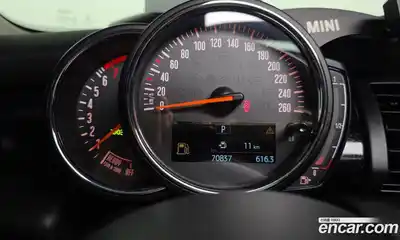 Mini Cooper 2019 1.5 гидро в Москве № 595183, миниатюра 8