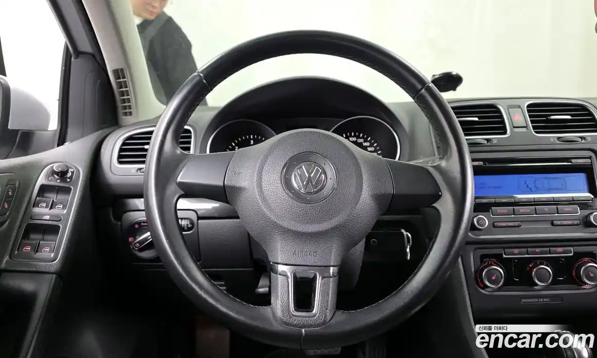 Volkswagen Golf 2011 1.6 гидро в Москве № 595672, фото 13