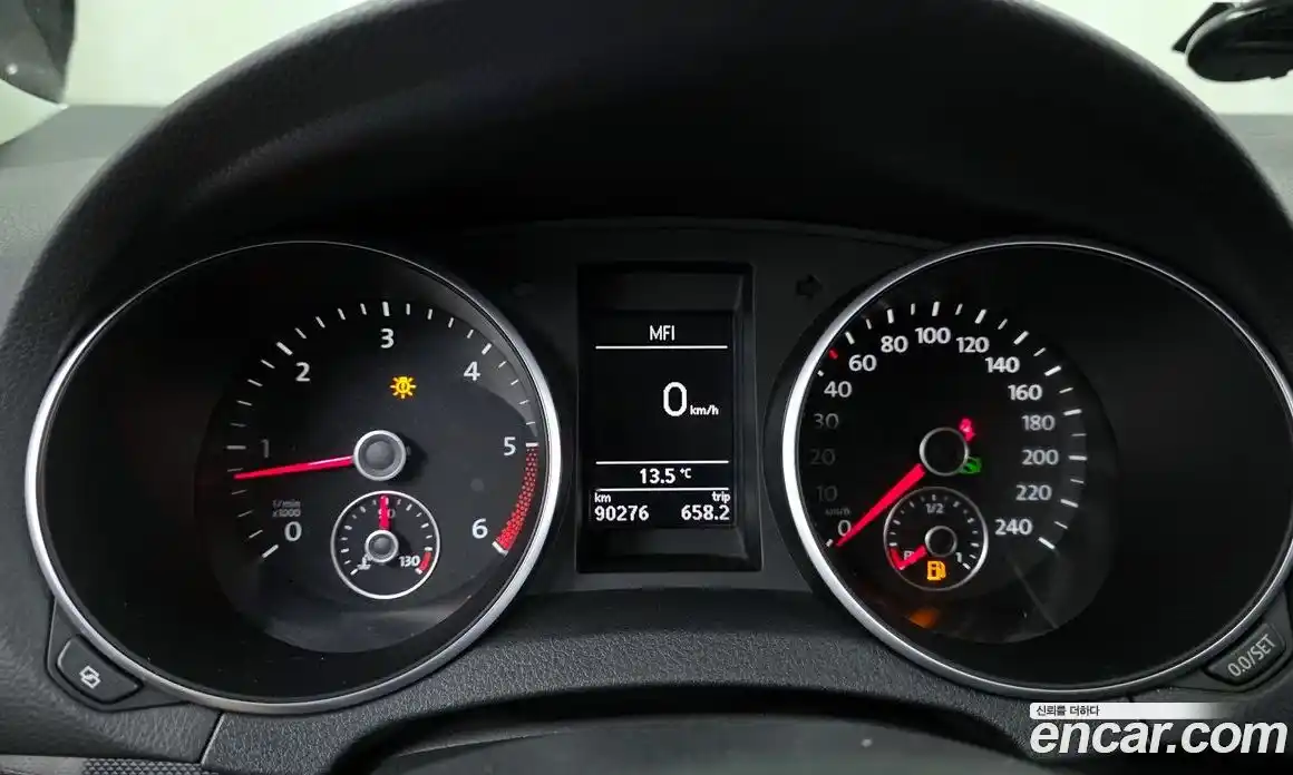 Volkswagen Golf 2011 1.6 гидро в Москве № 595672, фото 8