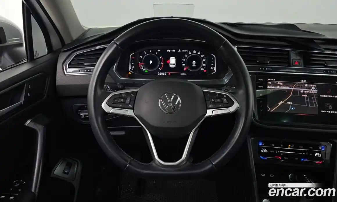 Volkswagen Tiguan 2023 2.0 гидро в Москве № 628908, фото 14