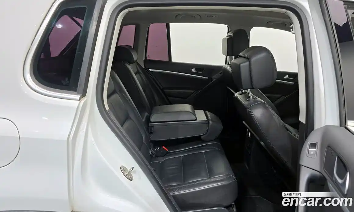 Volkswagen Tiguan 2016 2.0 гидро в Москве № 629117, фото 12