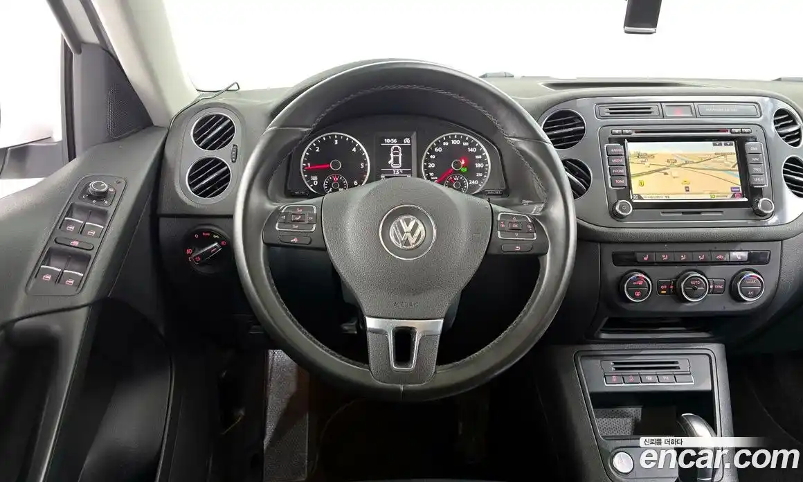 Volkswagen Tiguan 2016 2.0 гидро в Москве № 629117, фото 13