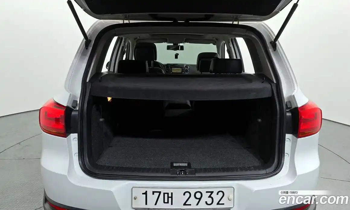 Volkswagen Tiguan 2016 2.0 гидро в Москве № 629117, фото 20