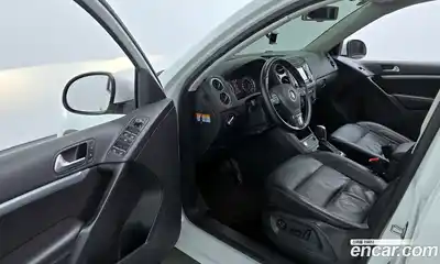 Volkswagen Tiguan 2016 2.0 гидро в Москве № 629117, миниатюра 10