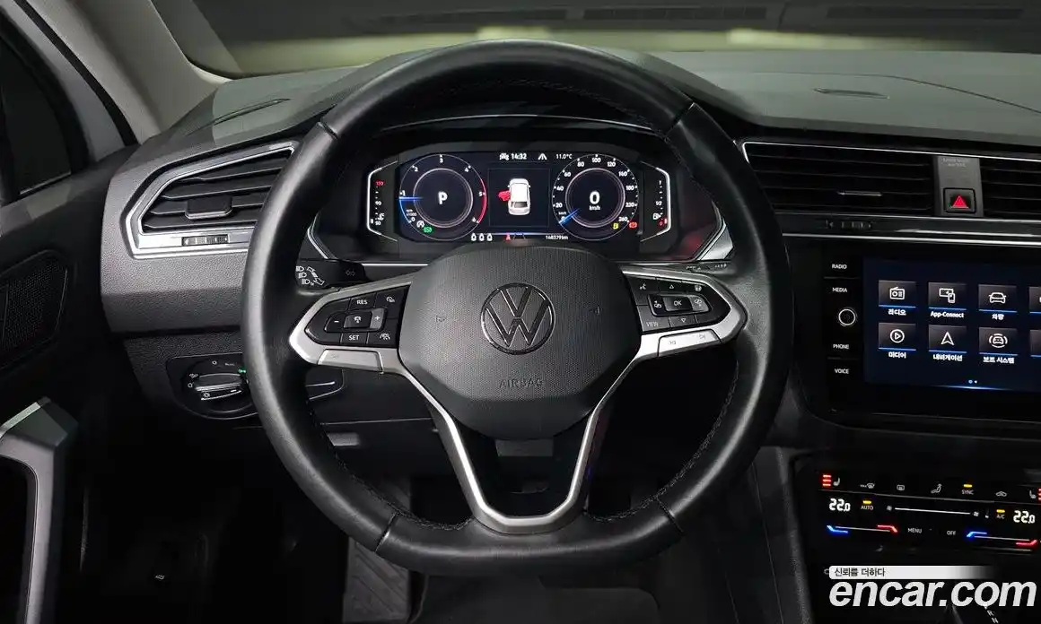 Volkswagen Tiguan 2021 2.0 гидро в Москве № 629174, фото 13