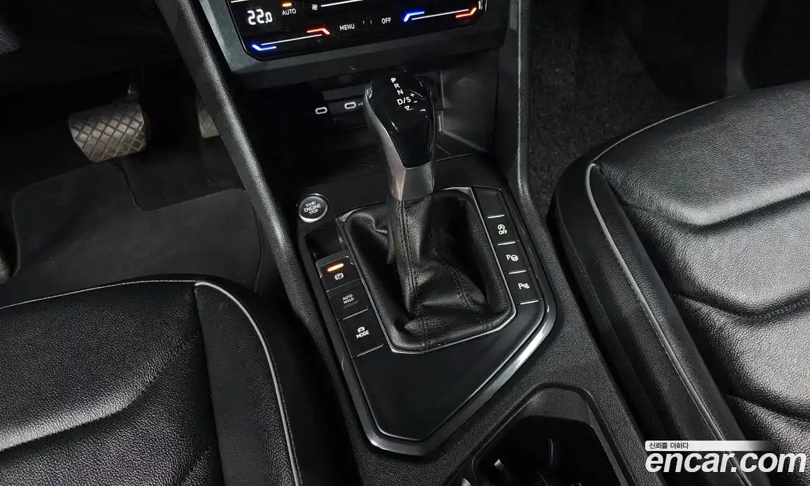 Volkswagen Tiguan 2021 2.0 гидро в Москве № 629174, фото 9