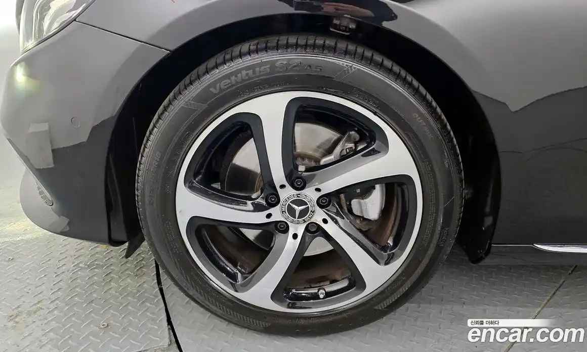 Mercedes-Benz E-Class 2019 2.0 гидро, фото 5