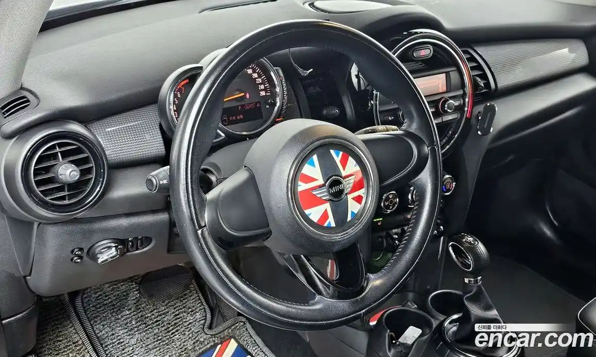 Mini Cooper 2014 1.5 гидро в Москве № 724932, фото 13