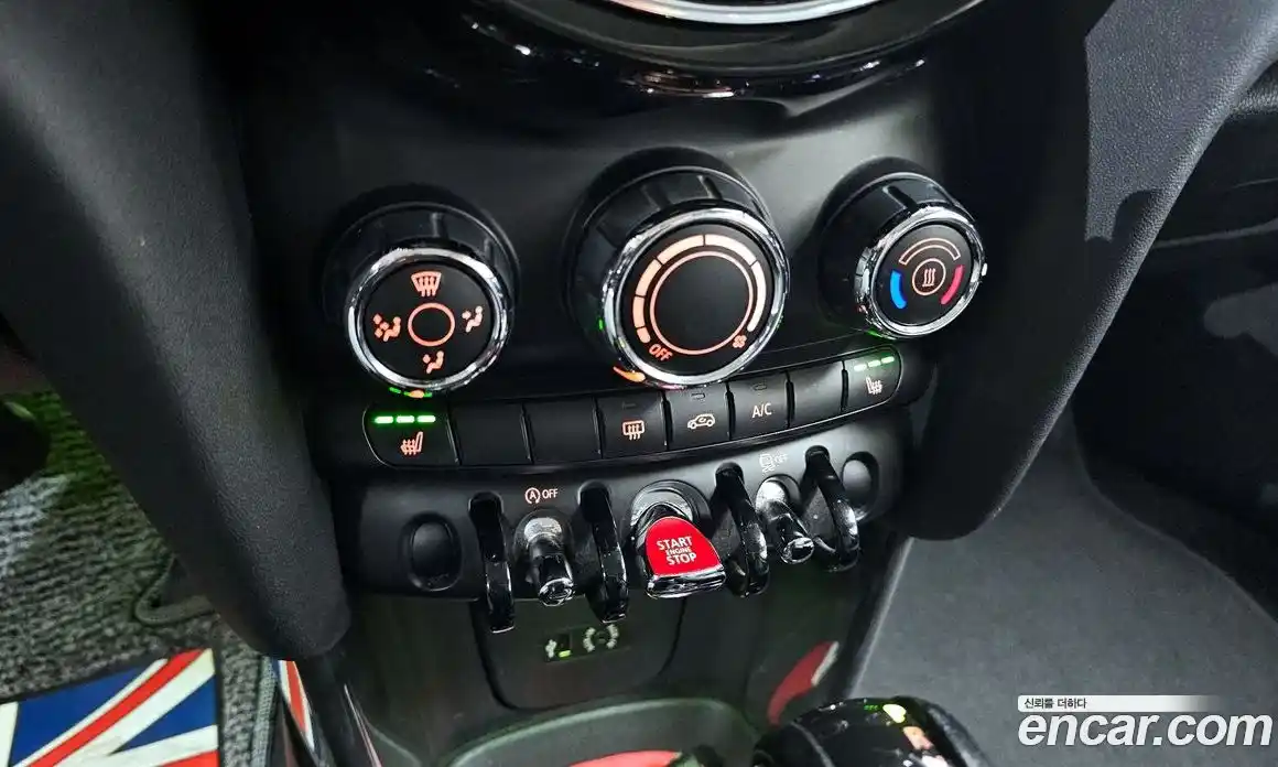 Mini Cooper 2014 1.5 гидро в Москве № 724932, фото 17