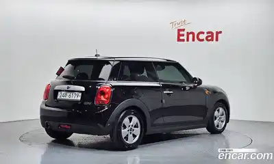 Mini Cooper 2014 1.5 гидро в Москве № 724932, миниатюра 2