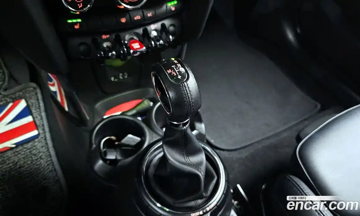 Mini Cooper 2014 1.5 гидро в Москве № 724932, фото 9