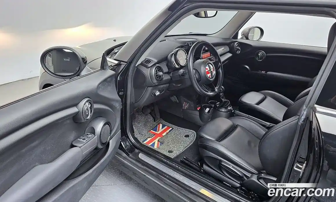 Mini Cooper 2014 1.5 гидро в Москве № 724932, фото 10