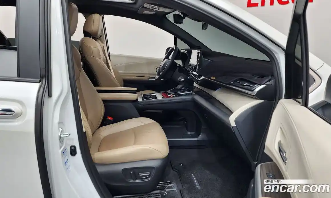 Toyota Sienna 2021 2.5 гидро в Москве № 750280, фото 11
