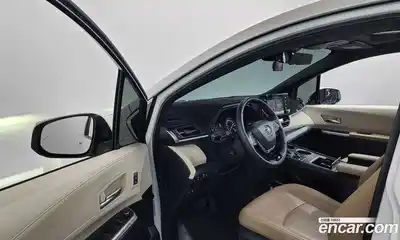 Toyota Sienna 2021 2.5 гидро в Москве № 750280, миниатюра 10