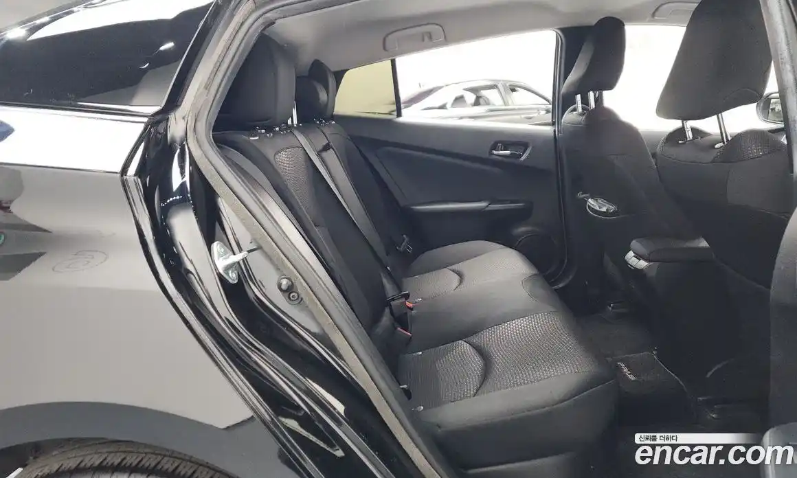 Toyota Prius 2019 1.8 гидро в Москве № 750291, фото 12