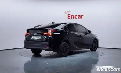 Toyota Prius 2019 1.8 гидро в Москве № 750291, миниатюра 2
