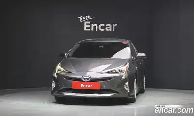 Toyota Prius 2017 1.8 гидро в Москве № 750305, миниатюра 3