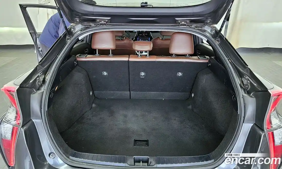 Toyota Prius 2017 1.8 гидро в Москве № 750305, фото 5