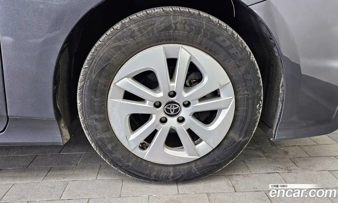 Toyota Prius 2017 1.8 гидро в Москве № 750305, фото 7