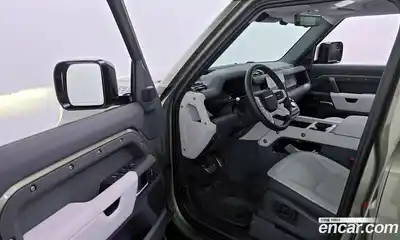 Land Rover Defender 2025 3.0 гидро в Москве № 765959, миниатюра 10