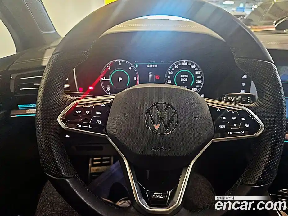 Volkswagen Touareg 2023 3.0 гидро в Москве № 767234, фото 13