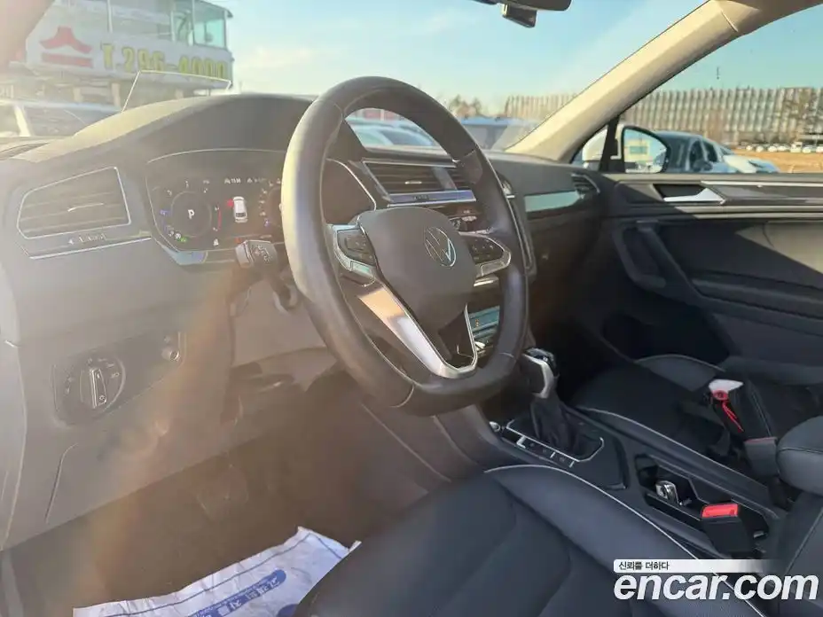 Volkswagen Tiguan 2022 2.0 гидро в Москве № 803029, фото 7