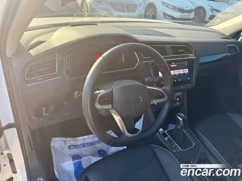 Volkswagen Tiguan 2022 2.0 гидро в Москве № 803029, фото 8