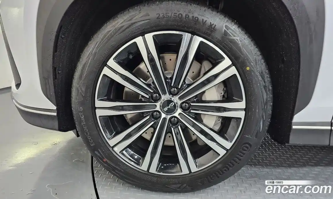 BYD Sealion 7 2025 0.1 гидро в Москве № 817489, фото 4