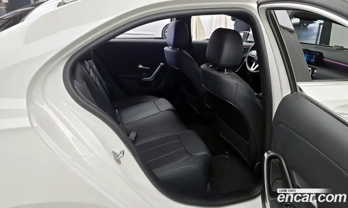 Mercedes-Benz A-Class 2022 2.0 гидро в Москве, фото 12