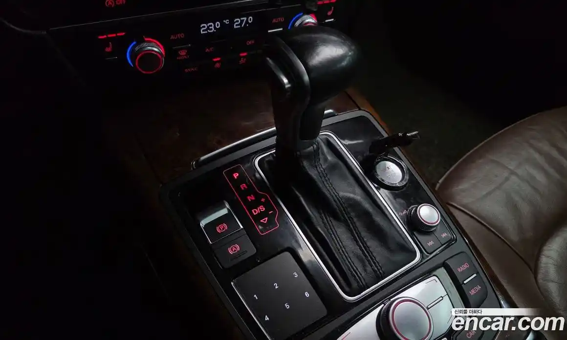 Audi A7 2014 3.0 гидро в Москве № 823518, фото 9